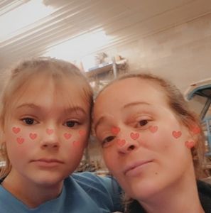 Meet your Posher, Ari